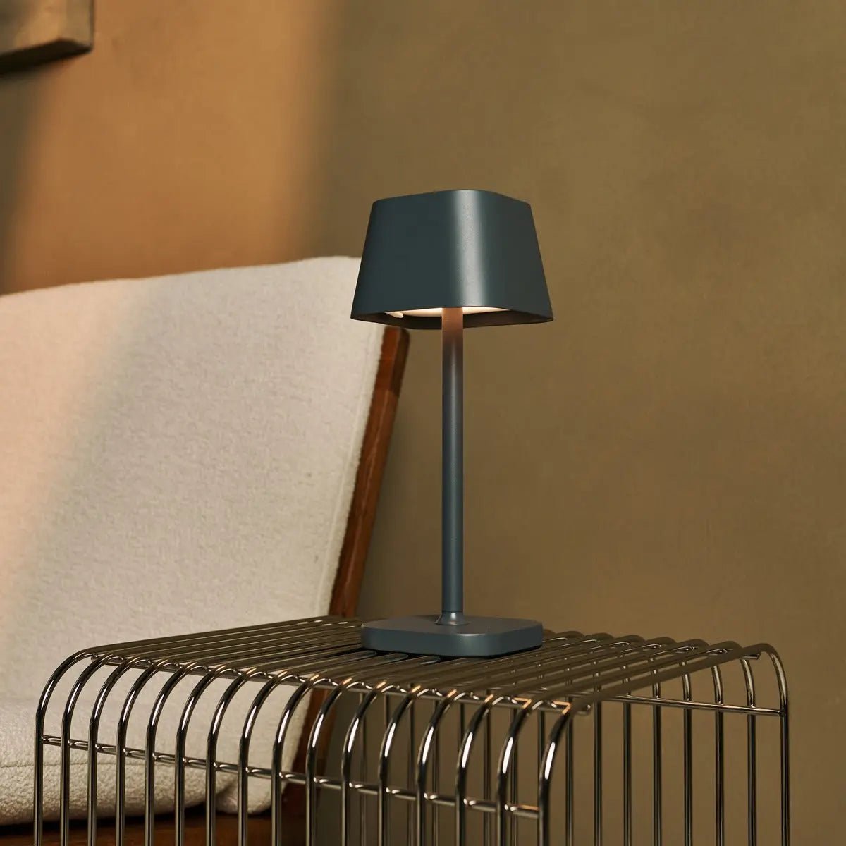 Ava Stone Gray - Oplaadbare tafellamp | Stijlvol, draadloos lamp en dimbaar