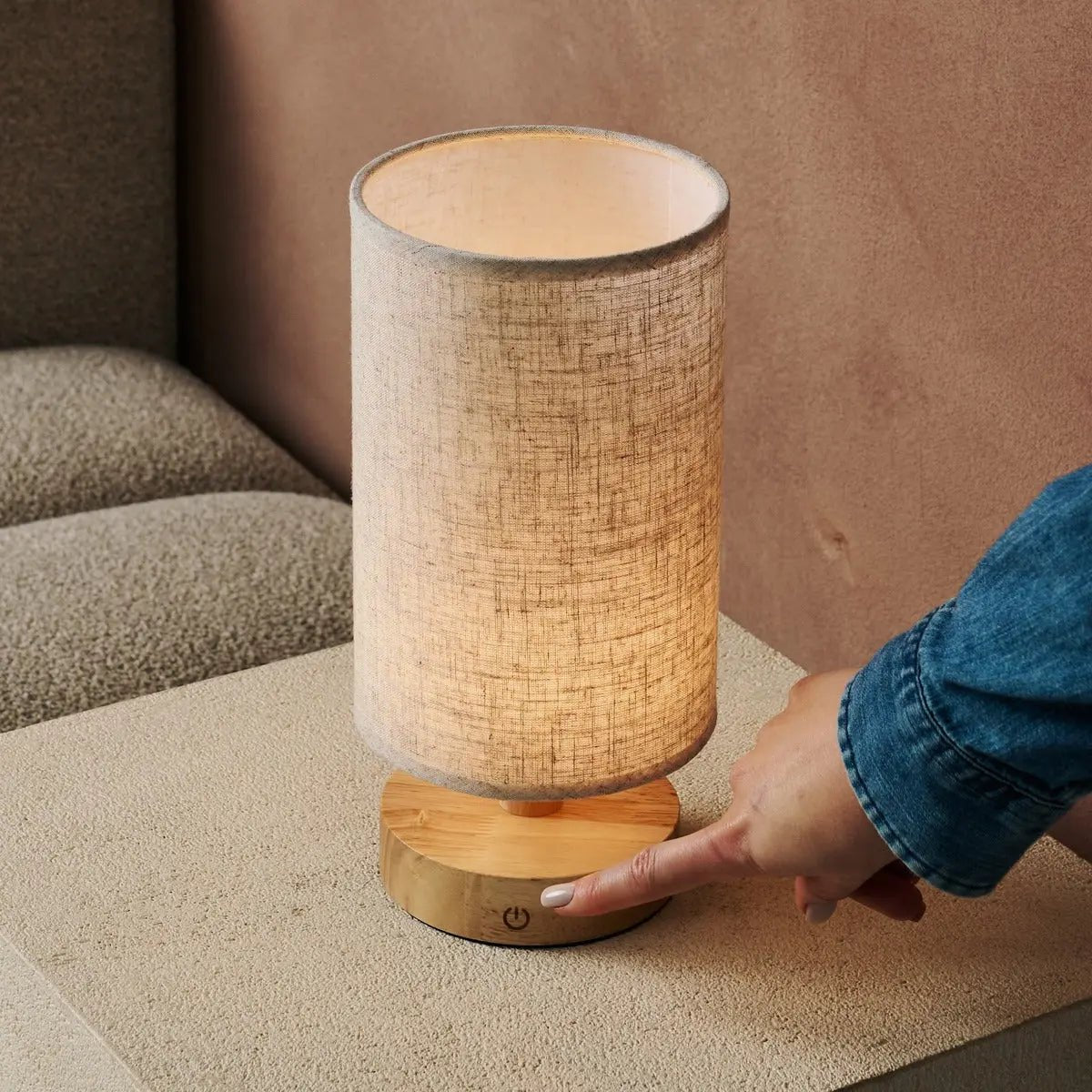 Ben lichtbruine houten tafellamp-oplaadbaar en dimbaar